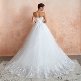 Embroidery Sleeveless Sweetheart Tulle Lace Long Wedding Dress