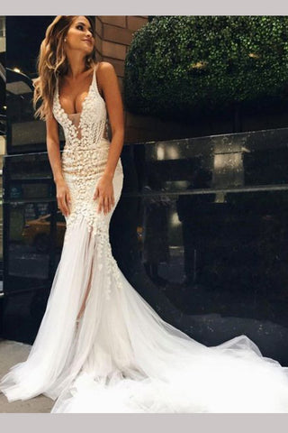 Luxurious Straps Mermaid Sleeveless Long Deep V-neck Tulle Wedding Dress With Lace,N525