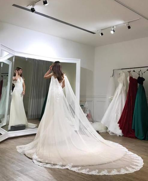 Trumpet Floor-length Sheer Sleeveless Lace Appliques Chiffon Wedding Dress With Shoulder Yarn N410