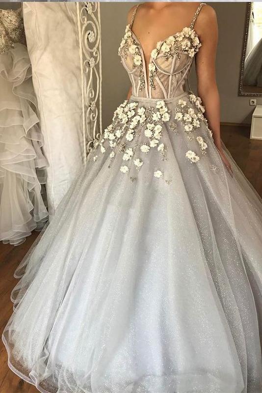 Sexy Straps Ball Gown Wedding Dress,Appliqued Deep V-neck Bridal Dress with Beads,N291